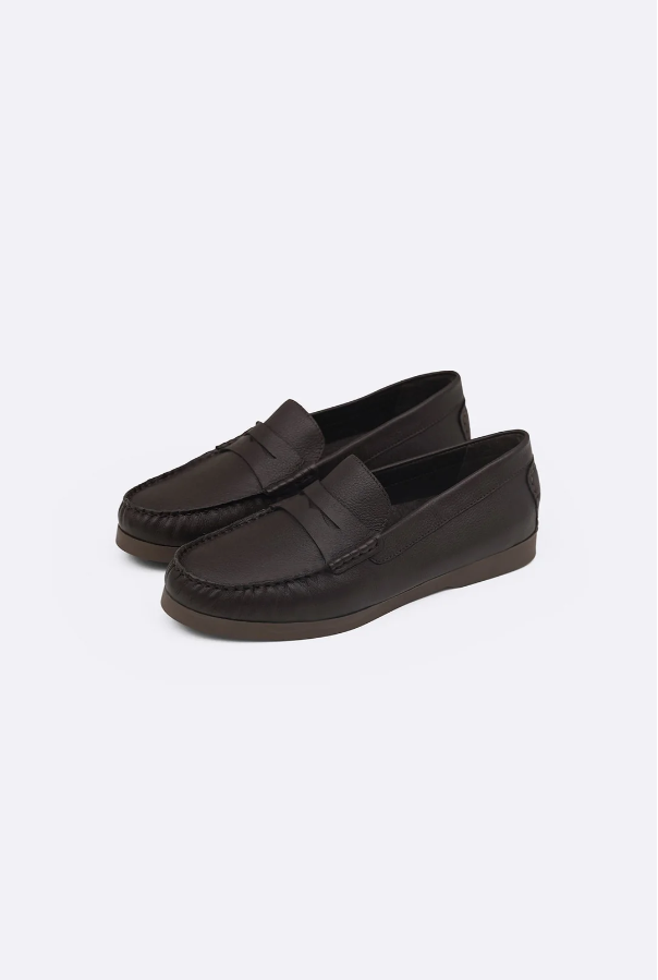 CLASSIC LEATHER LOAFERS