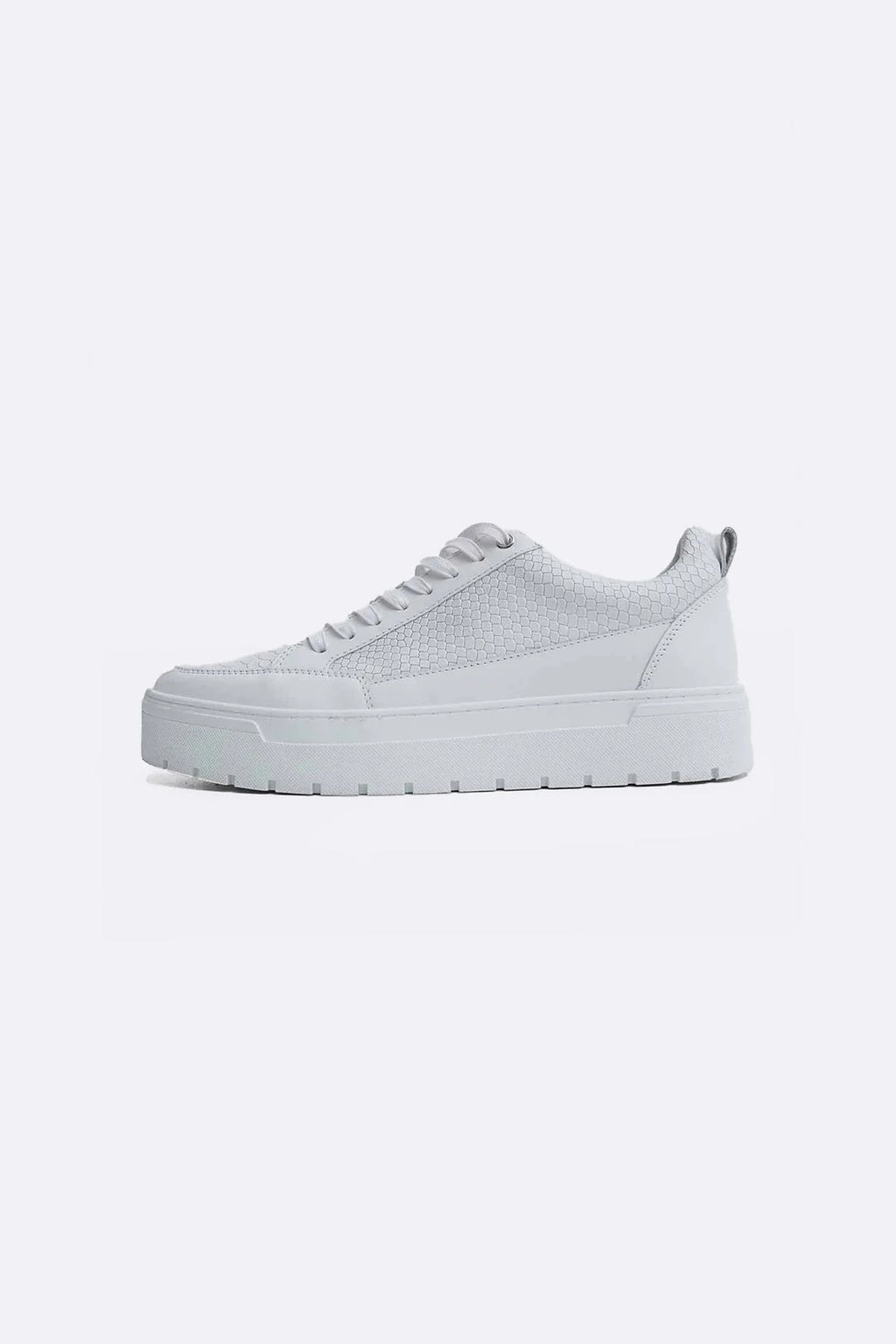 TEXTURED LEATHER SNEAKERS