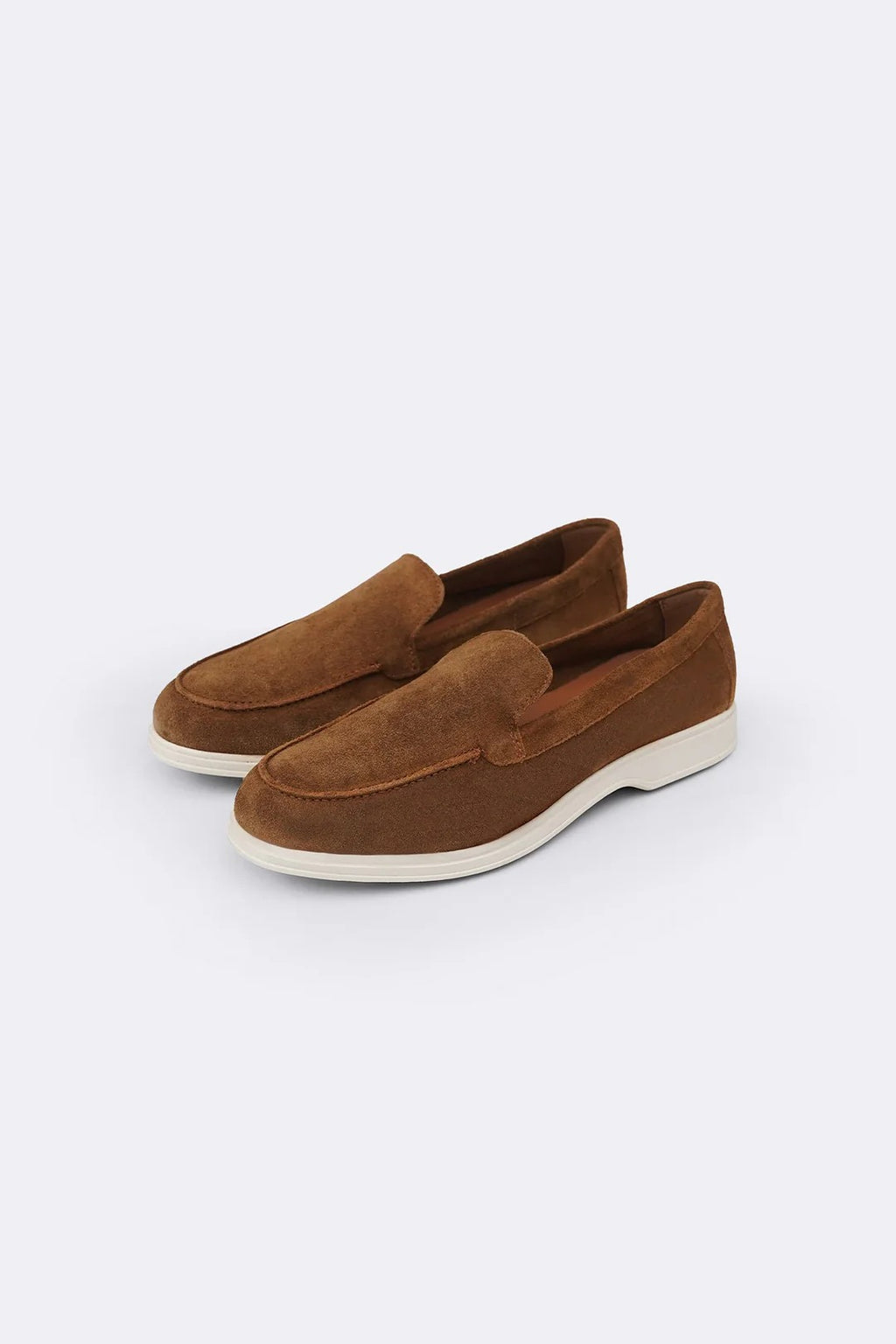 COMFORTABLE LEATHER LOAFERS
