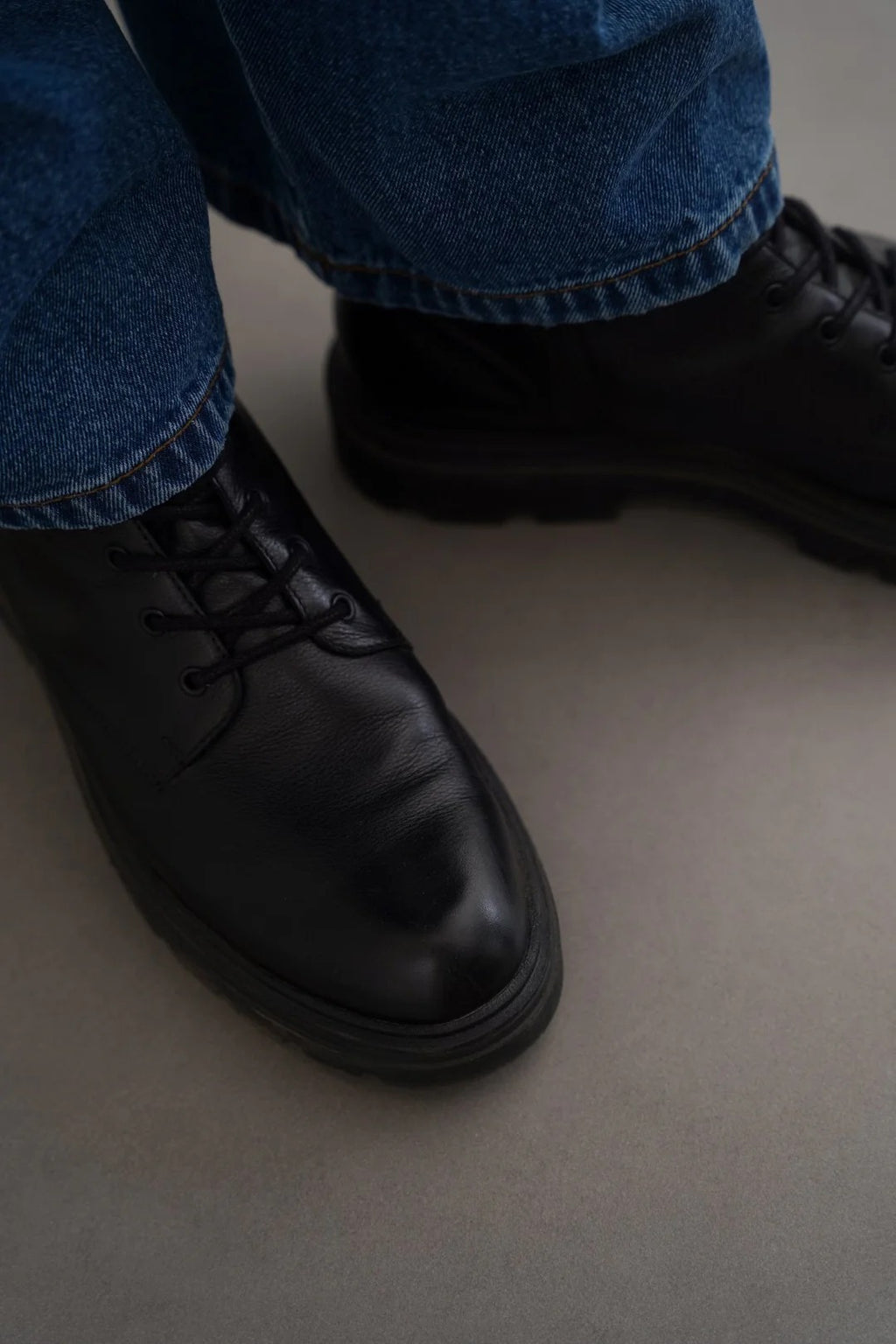 CHUNKY LEATHER BIKER BOOTS