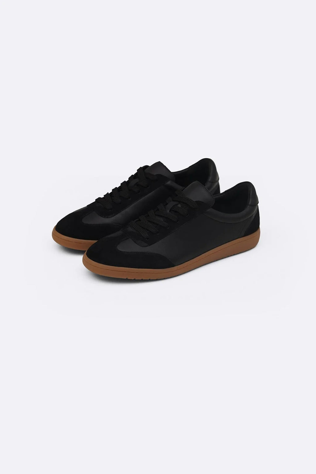 STREETWEAR LOW-TOP LEATHER SNEAKERS