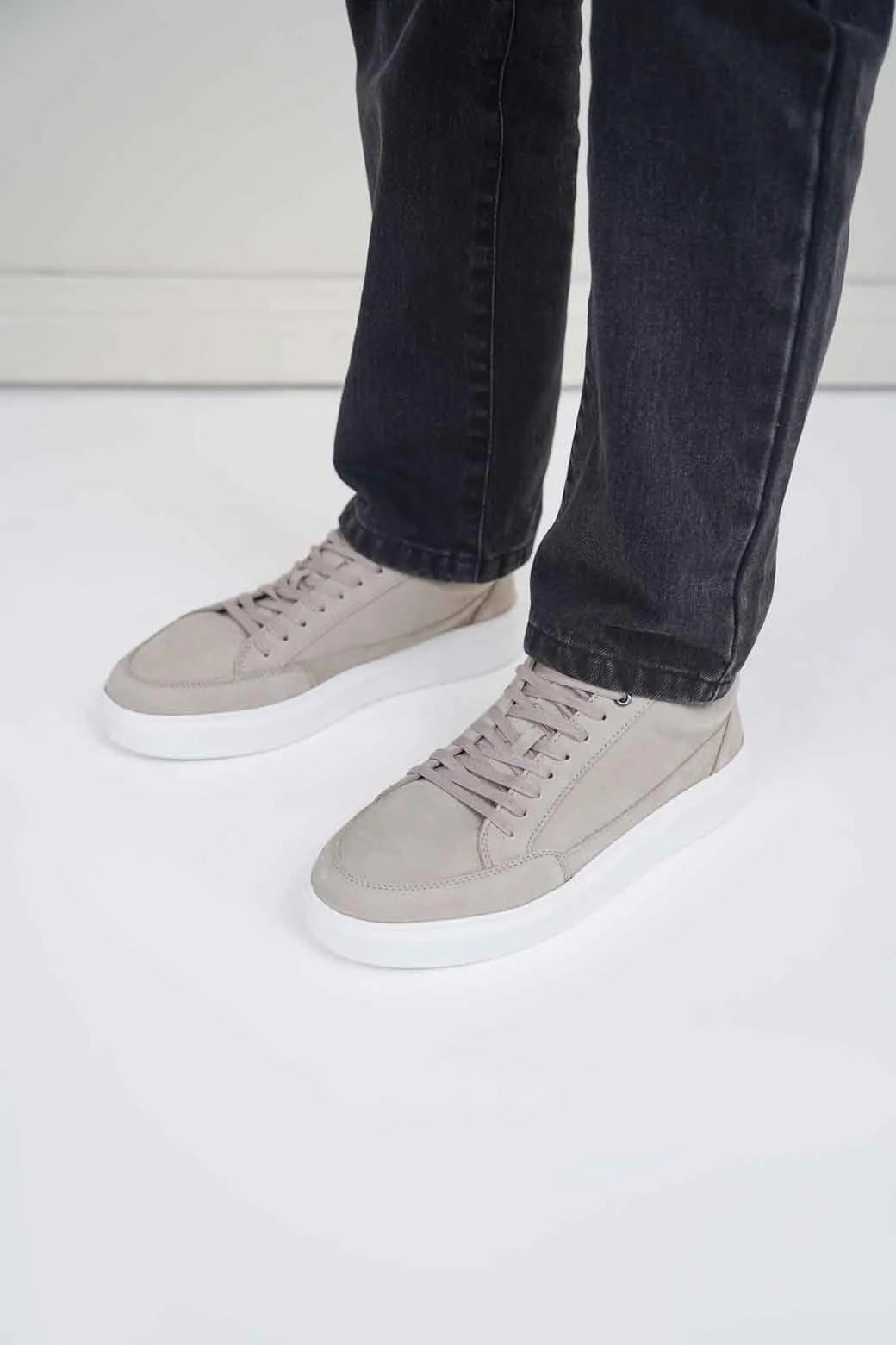 PLATFORM LEATHER SNEAKERS