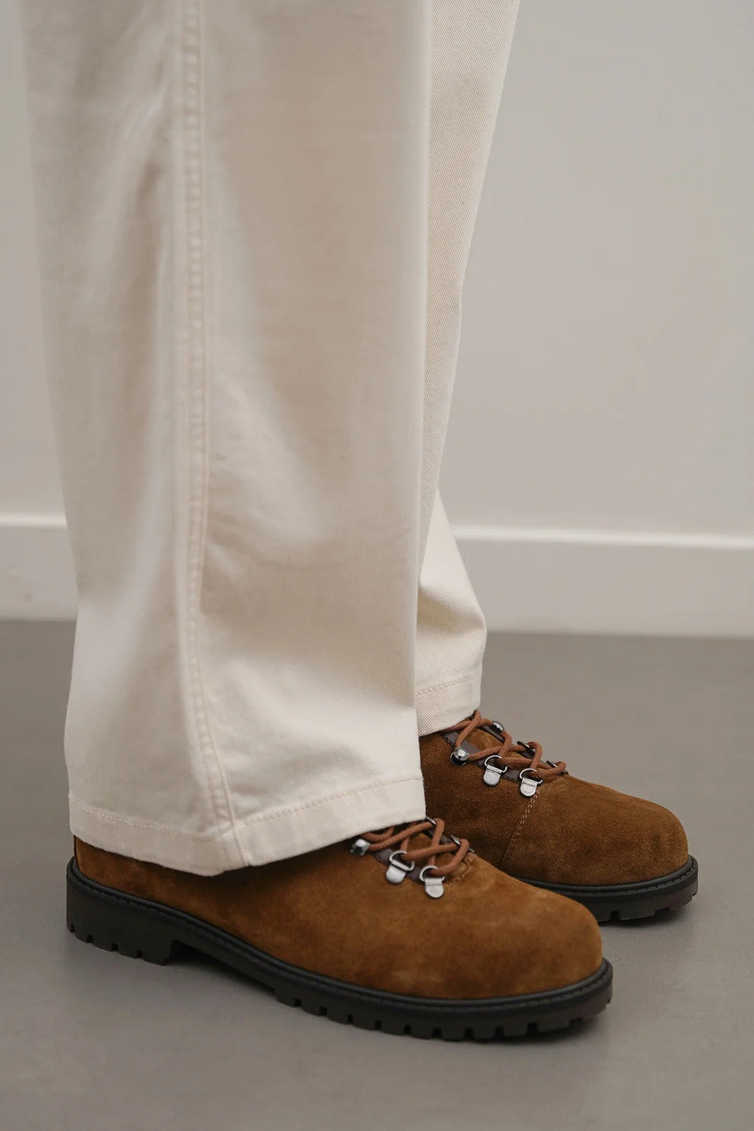 LEATHER URBAN HIKERS