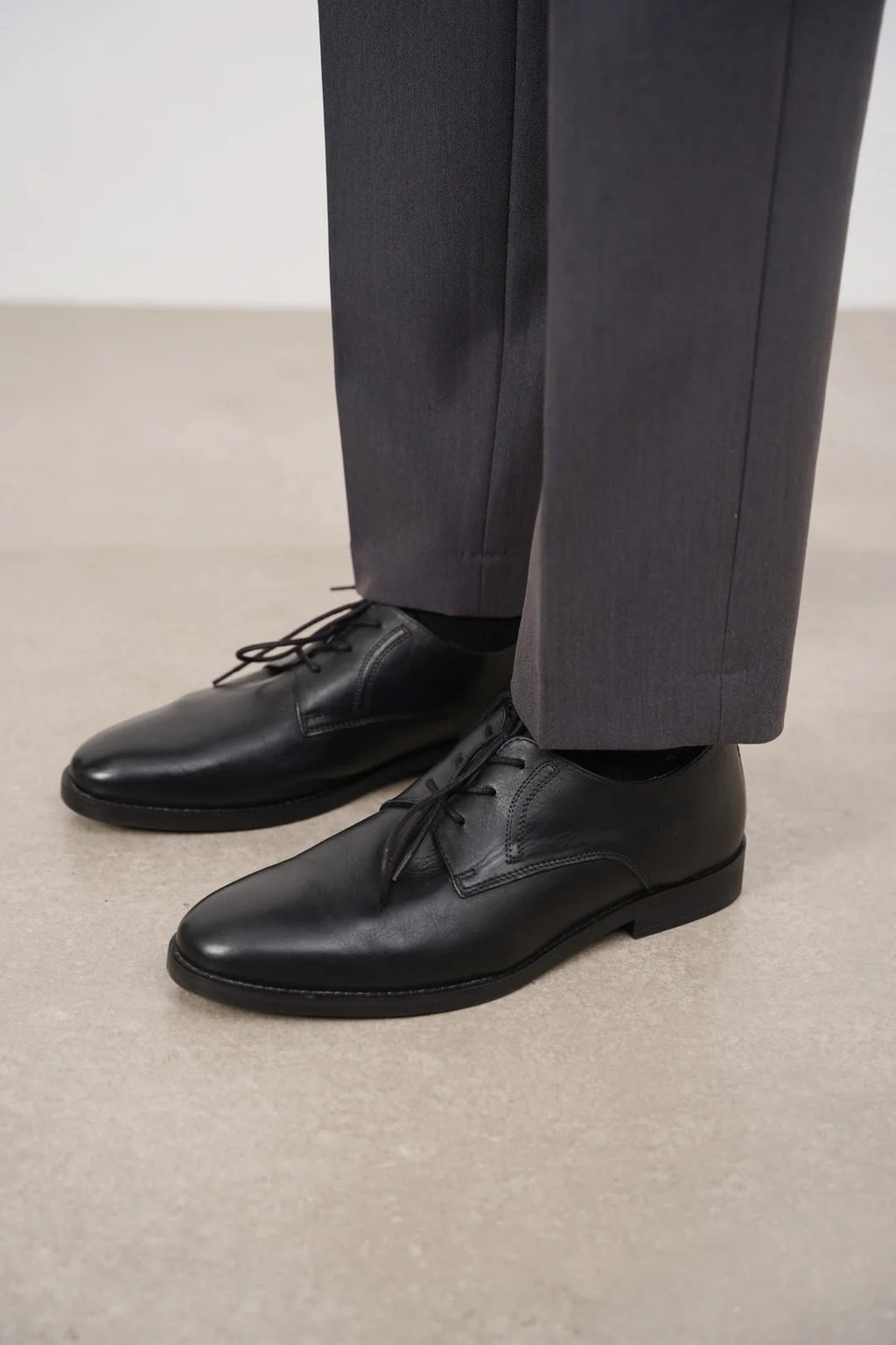 FORMAL LEATHER DERBY