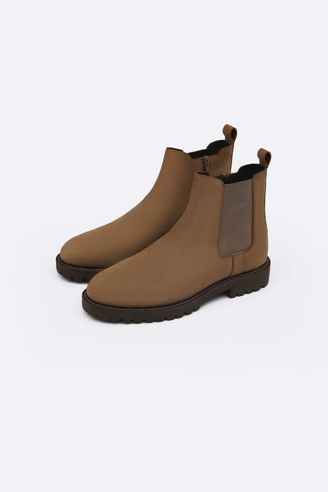 LEATHER CHELSEA BOOTS